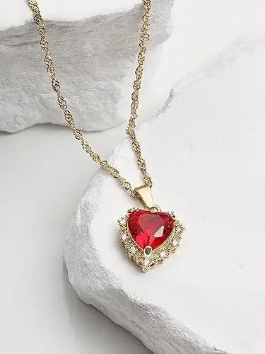COLLAR CORAZON LANA DE REY